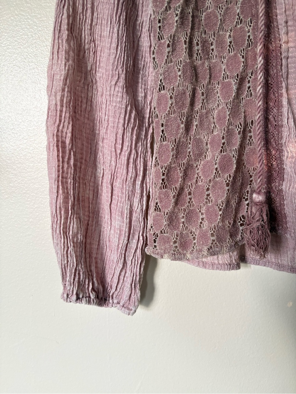 gimmicks by BKE Mauve Layered Lace Top Size Medium - Picture 5 of 13